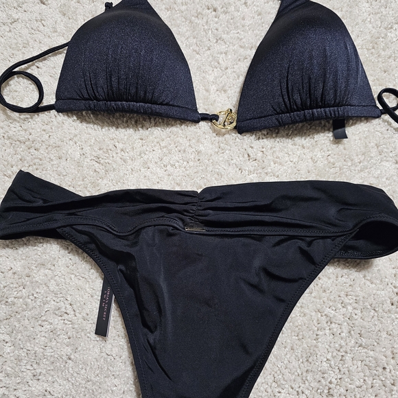 Victoria Secret Black Bikini Set Size Small Bottoms NEW & top Size Medium - Picture 2 of 3